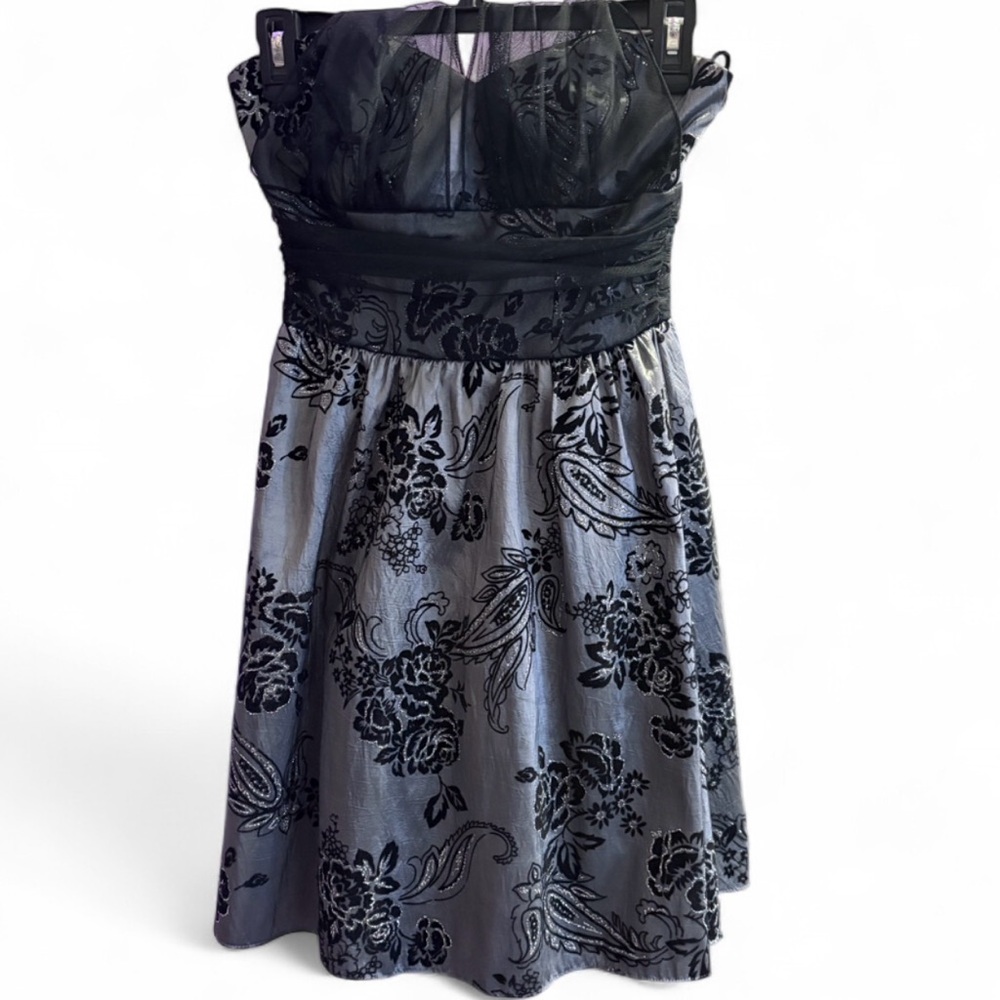 Zum Zum by Niki Livas Black and Silver Vintage Floral Midi Dress